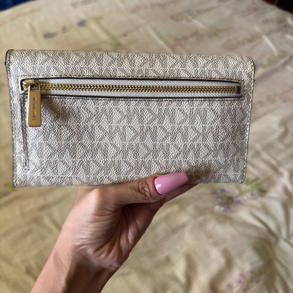 Wallet - Picture 2 of 3